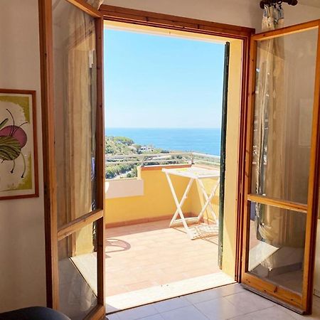 Capoliveri Appartamento Panoramico Con Terrazzo 外观 照片