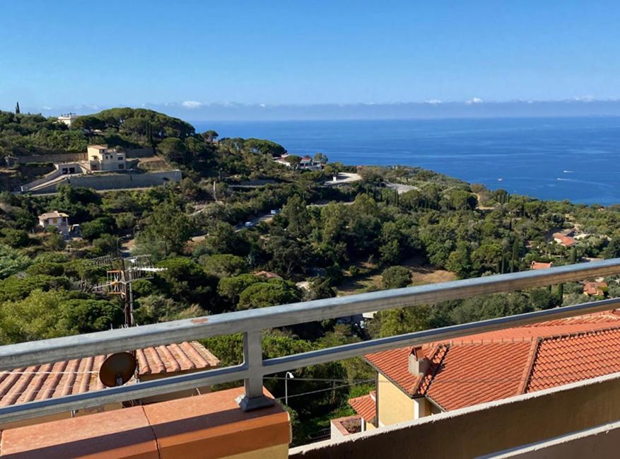Capoliveri Appartamento Panoramico Con Terrazzo 外观 照片