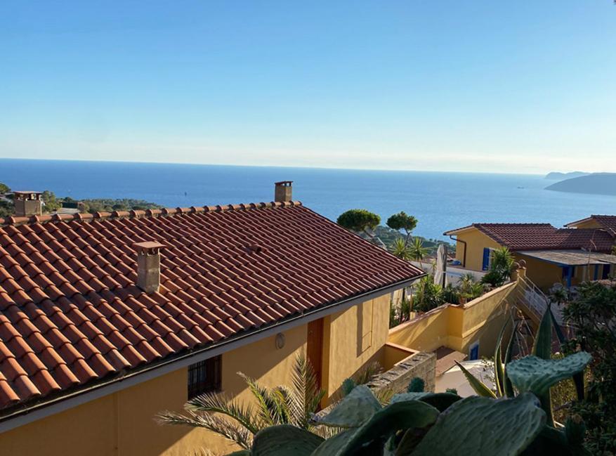 Capoliveri Appartamento Panoramico Con Terrazzo 外观 照片